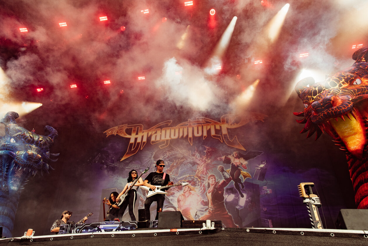 Schneller als ihre Schatten: die Extreme Power Metal-Truppe aus London auf dem Holy Ground. – DragonForce.