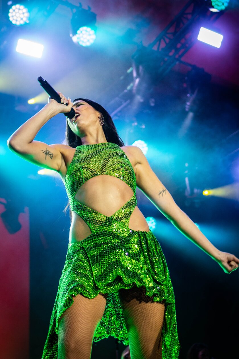 Dua Lipa kehrt als Headlinerin zum Roskilde Festival zurück. – Dua Lipa.
