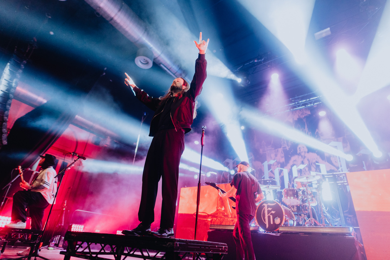 Die Meldodic Metalcore-Truppe aus Texas mit dem aktuellen Album "Lonely God" auf Tour. – Fit For A King.