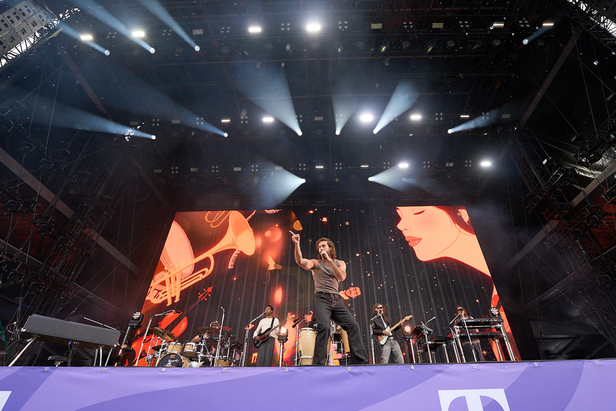 Zehn Jahre Festival in der Hauptstadt: IVE, The Last Dinner Party, Ashnikko, Mico, Inji u.v.a. feiern mit. – Benjamin Ingrosso.