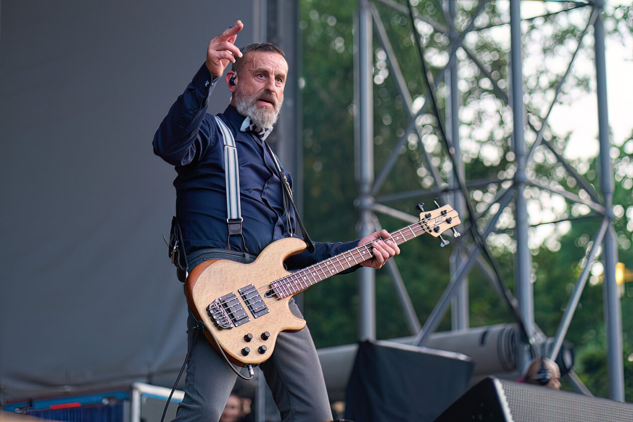 Progressive-Legenden on tour: Maynard James Keenan, Adam Jones, Danny Carey und Justin Chancellor in Europa. – Justin Chancellor.