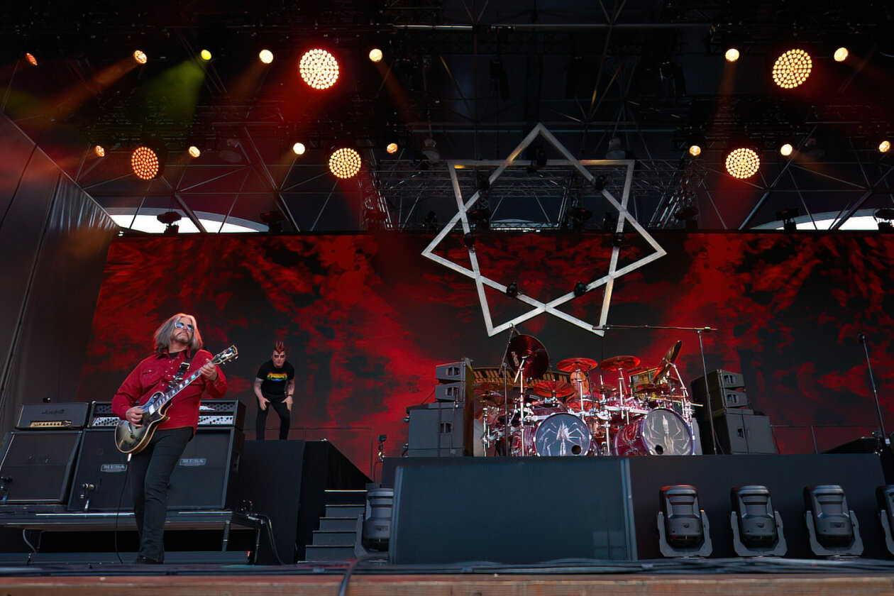 Progressive-Legenden on tour: Maynard James Keenan, Adam Jones, Danny Carey und Justin Chancellor in Europa. – Tool.
