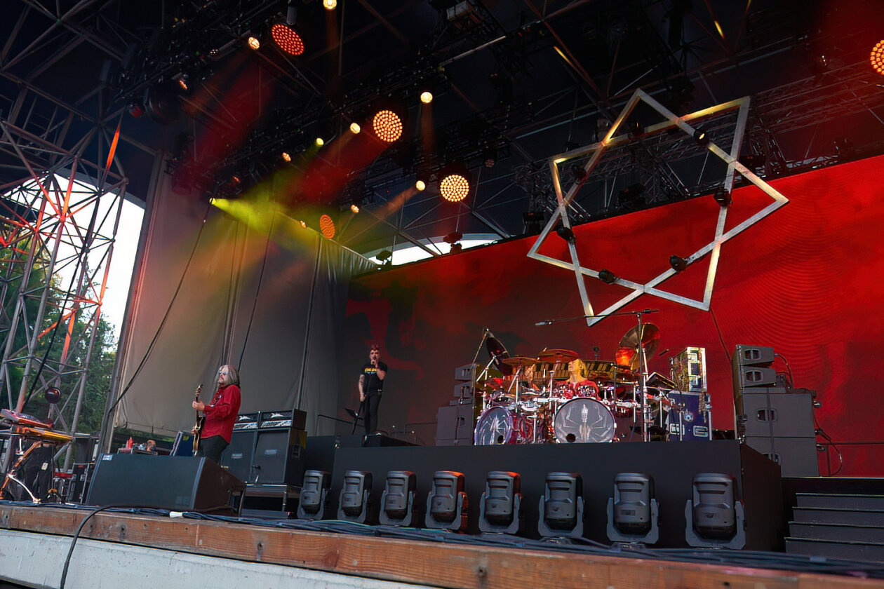 Progressive-Legenden on tour: Maynard James Keenan, Adam Jones, Danny Carey und Justin Chancellor in Europa. – Tool.
