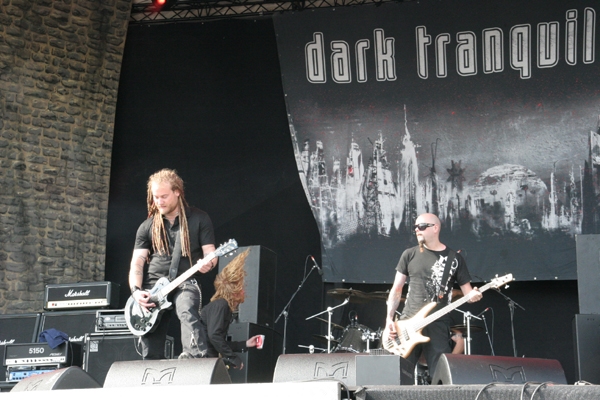 Die Schweden gehen sich auf der Bühne weitgehend aus dem Weg. – 