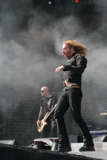 Die Schweden gehen sich auf der Bühne weitgehend aus dem Weg. – 