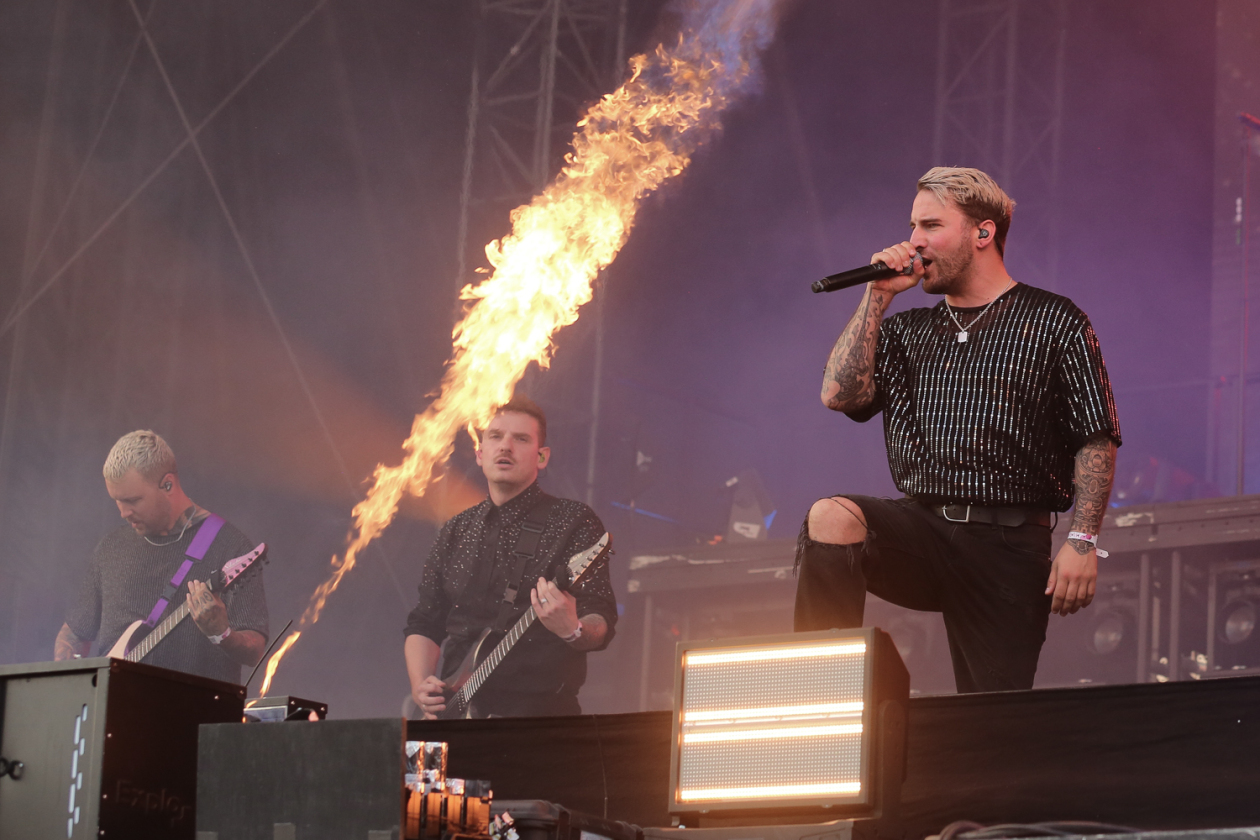 Sonne satt in Scheeßel. Es ist angerichtet!: Rise Against, Biffy Clyro, Olli Schulz, Hot Water Music u.a. – Electric Callboy.