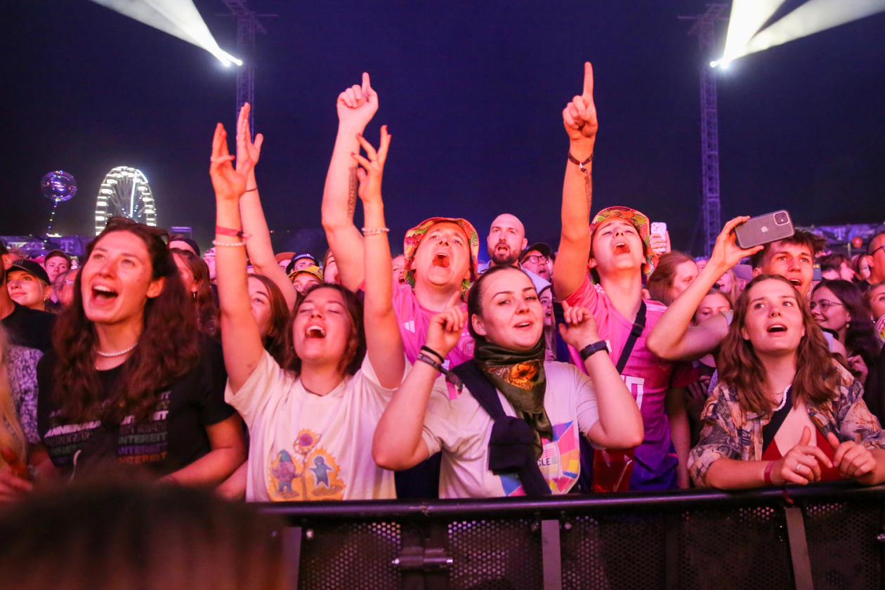 Sonne satt in Scheeßel. Es ist angerichtet!: Rise Against, Biffy Clyro, Olli Schulz, Hot Water Music u.a. – Ultras!