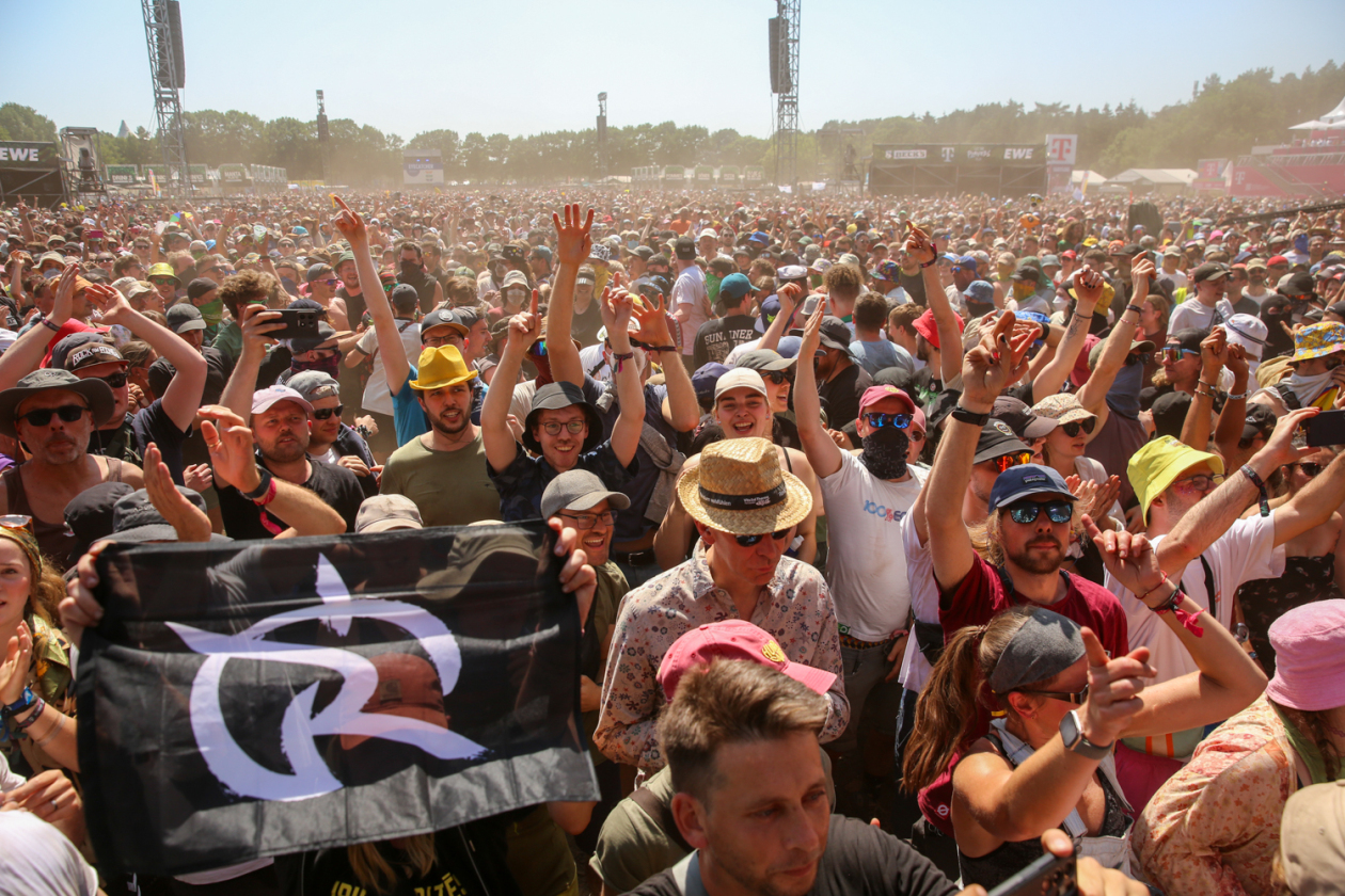 Sonne satt in Scheeßel. Es ist angerichtet!: Rise Against, Biffy Clyro, Olli Schulz, Hot Water Music u.a. – Vorfreude auf Irie Révoltés.