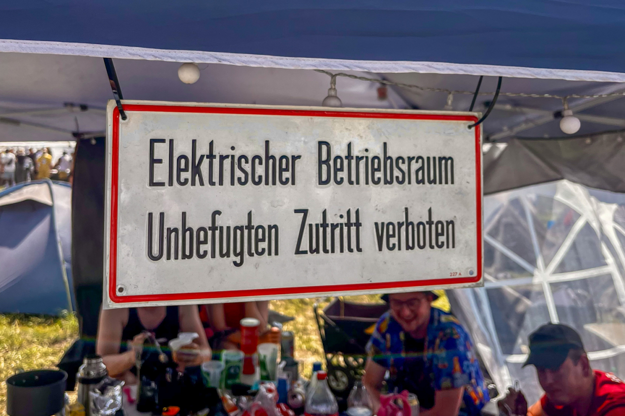 Sonne satt in Scheeßel. Es ist angerichtet!: Rise Against, Biffy Clyro, Olli Schulz, Hot Water Music u.a. – Warnung!