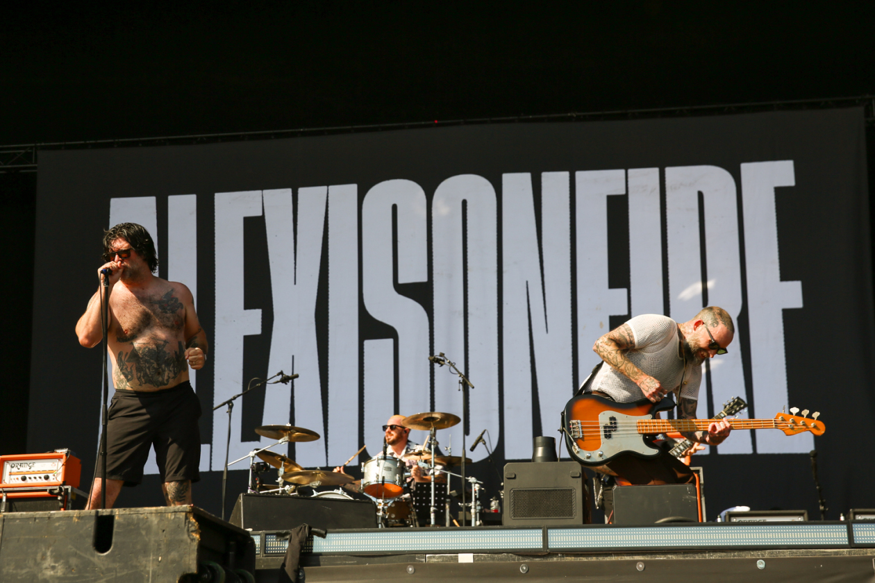 Sommer über dem Eichenring: Twenty One Pilots, Kraftklub, The Offspring, Donots, Yungblud, Nothing But Thieves u.a. feiern mit fast 80.000 Fans. – Alexisonfire.