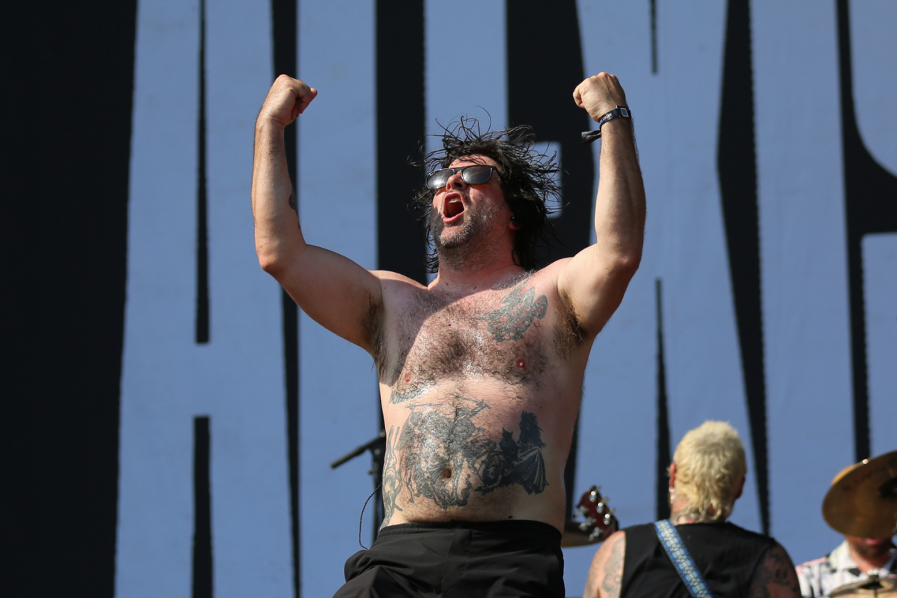 Sommer über dem Eichenring: Twenty One Pilots, Kraftklub, The Offspring, Donots, Yungblud, Nothing But Thieves u.a. feiern mit fast 80.000 Fans. – Alexisonfire.