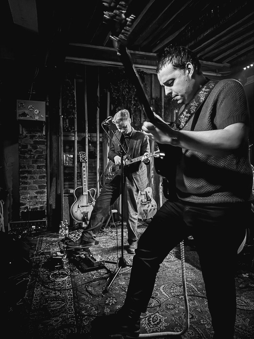 Der Black Midi-Frontmann auf Solotour. – Als Trio unterwegs.