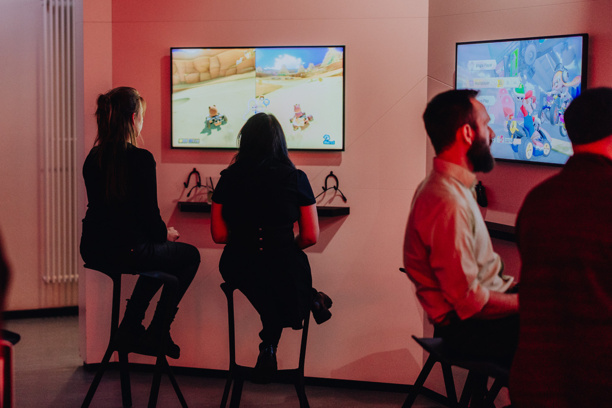 Metal und Gaming - diese Kombi passt bei den Schweden wie die Faust aufs Auge. – Im LVL