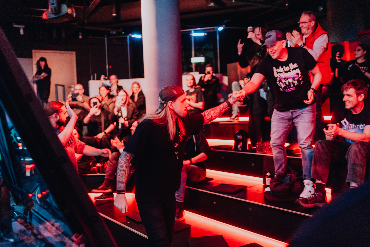 Metal und Gaming - diese Kombi passt bei den Schweden wie die Faust aufs Auge. – Sabaton.