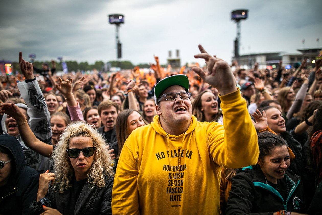 Das Festival mit Ufo361, Bausa, Billie Eilish, Casper/Marteria, Twenty One Pilots u.v.a. – Er hat Spass.