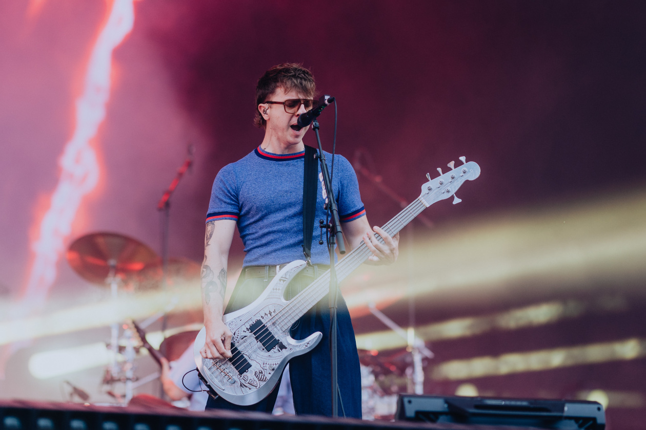 90.000 Fans und das Gelände ist brechend voll:  Papa Roach, Within Temptation, The Hives, Mastodon u.a. eröffnen die Spiele in der Eifel. – Landmvrks.