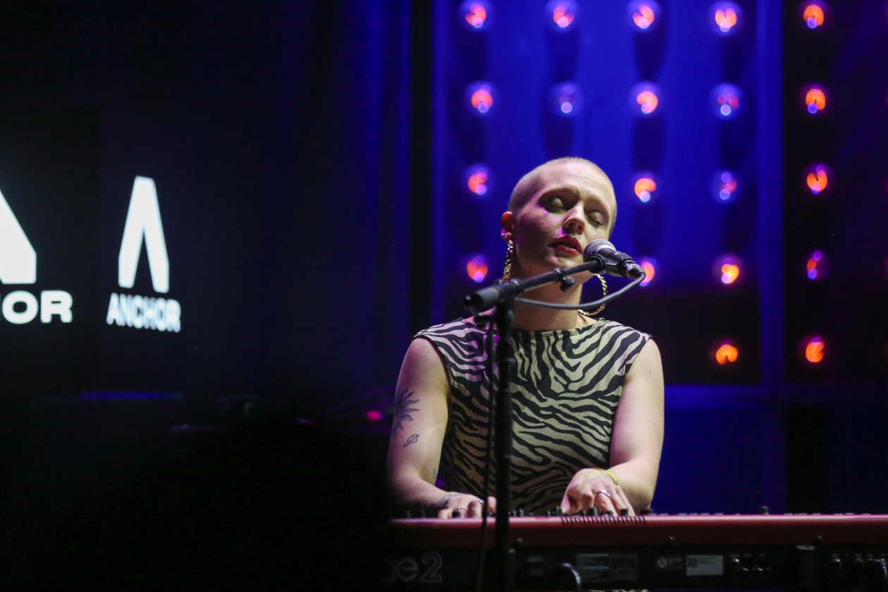Vier Tage, 450 Bands aus 30 Nationen in über 70 Venues und 43.000 Fans. – Cara Rose.