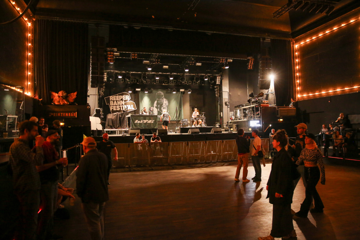 Vier Tage, 450 Bands aus 30 Nationen in über 70 Venues und 43.000 Fans. – Die Ruhe vor der Band.