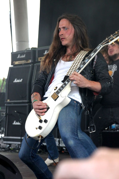 Bullet rocken zu jeder Tageszeit – Erik Almström