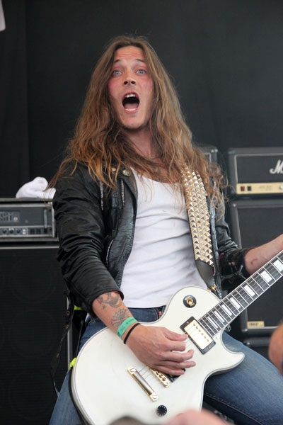 Bullet rocken zu jeder Tageszeit – Erik Almström