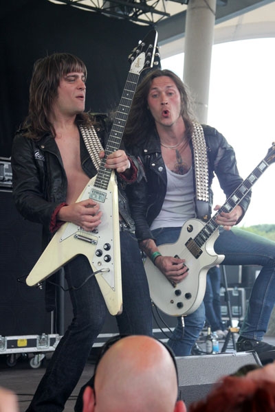 Bullet rocken zu jeder Tageszeit – Moshbastard und Erik