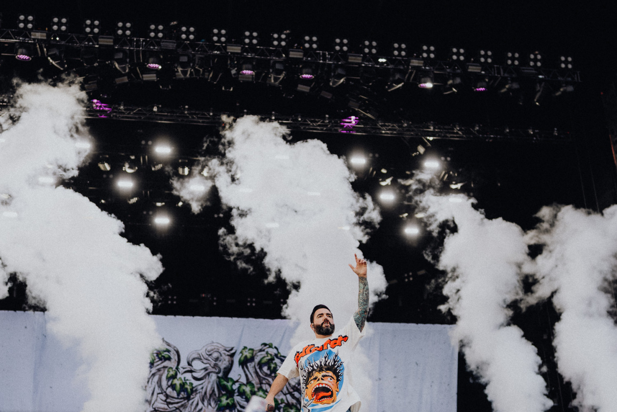 Trotz Matschwetter freuen sich 90.000 Fans auf die kommenden Tage in der Eifel. – A Day To Remember.
