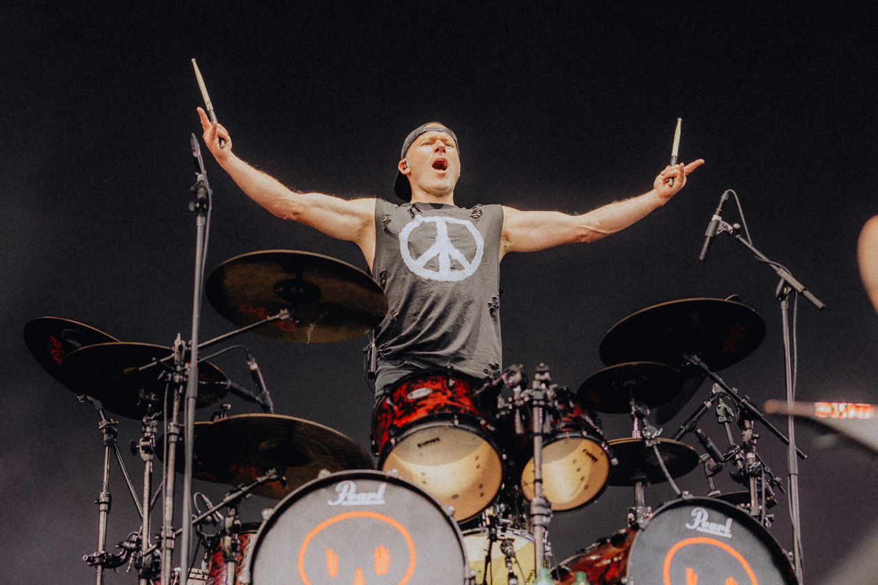 Trotz Matschwetter freuen sich 90.000 Fans auf die kommenden Tage in der Eifel. – Bullet For My Valentine.