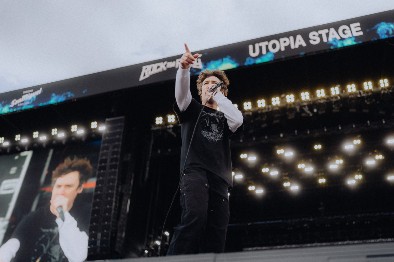 Trotz Matschwetter freuen sich 90.000 Fans auf die kommenden Tage in der Eifel. – Knocked Loose.