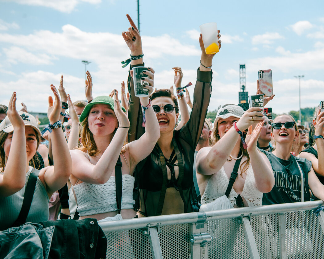 Nach dem Hochwasserdrama im Süden der Republik kehrt zum Glück die Sonne wieder zurück: Green Day, Billy Talent, Marsimoto u.v.a. in Nürnberg. – ... und gejubelt.