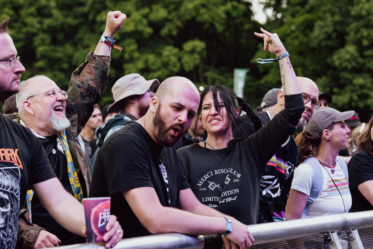 The Prodigy, Biffy Clyro, Weezer, House Of Protection, A Day To Remember u.a. begeistern das Zeppelinfeld. – Fühle die Musik.