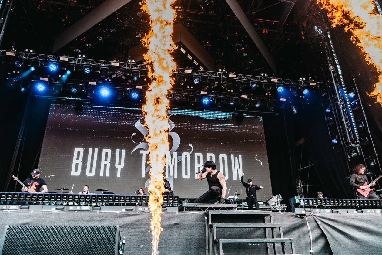 Linkin Park, Limp Bizkit, Papa Roach u.a. stehen in den Startlöchern. – Bury Tomorrow.