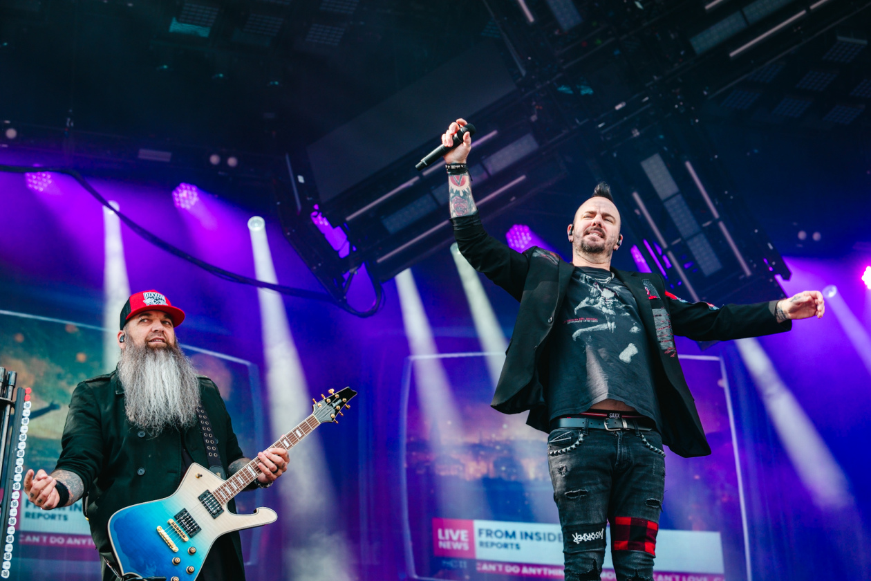 Linkin Park, Limp Bizkit, Papa Roach u.a. stehen in den Startlöchern. – Three Days Grace.