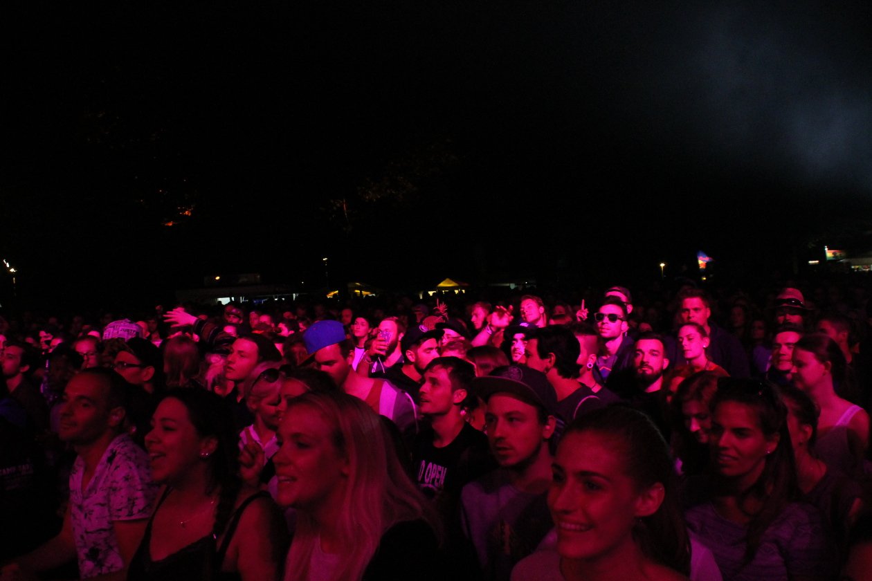 Rot-Gelb-Grün in Mülheim an der Ruhr. – Tarrus Riley-Fans.