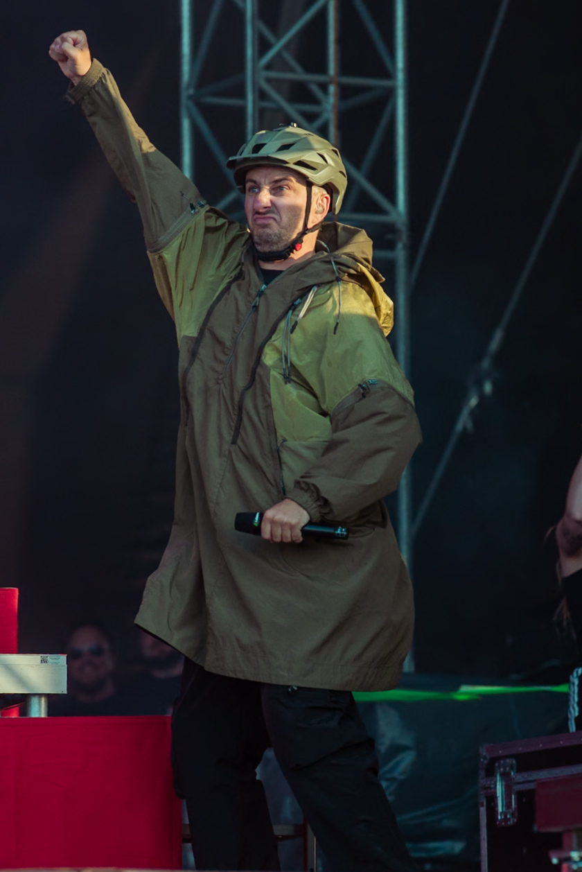 Es ist angerichtet! Deftones, The Prodigy, Apache 207 u.v.a. warten bei Sommerwetter. – Jan Böhmernann.