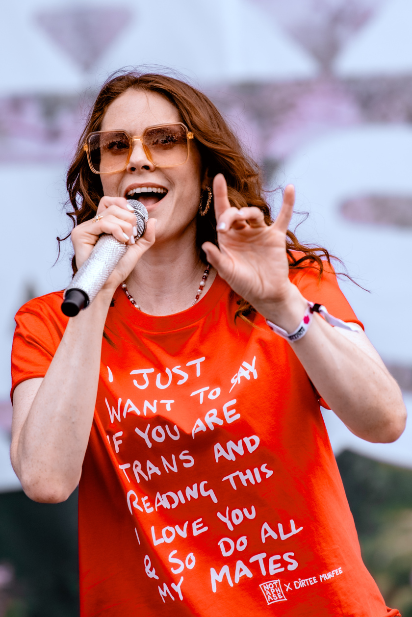 Es ist angerichtet! Deftones, The Prodigy, Apache 207 u.v.a. warten bei Sommerwetter. – Kate Nash.
