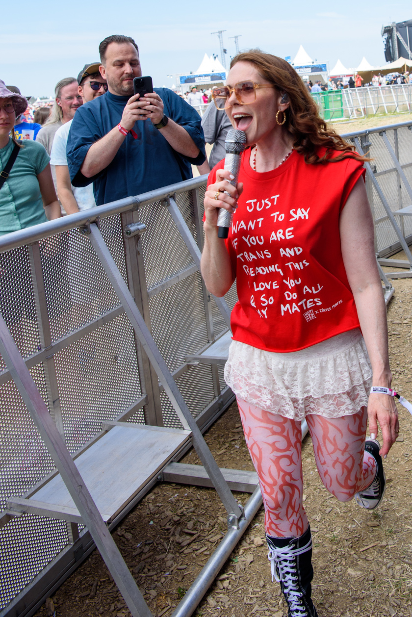 Es ist angerichtet! Deftones, The Prodigy, Apache 207 u.v.a. warten bei Sommerwetter. – Kate Nash.