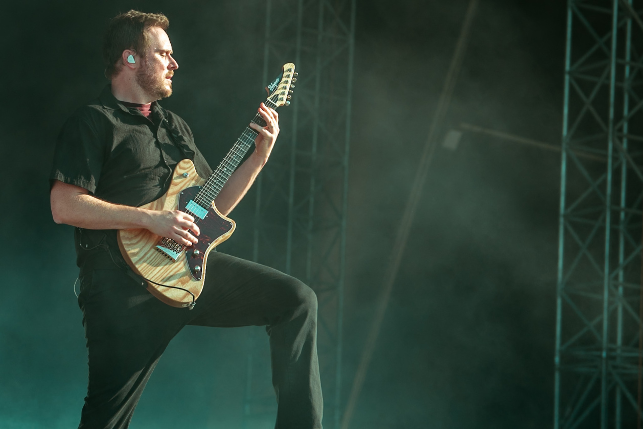 Es ist angerichtet! Deftones, The Prodigy, Apache 207 u.v.a. warten bei Sommerwetter. – Yellowcard.