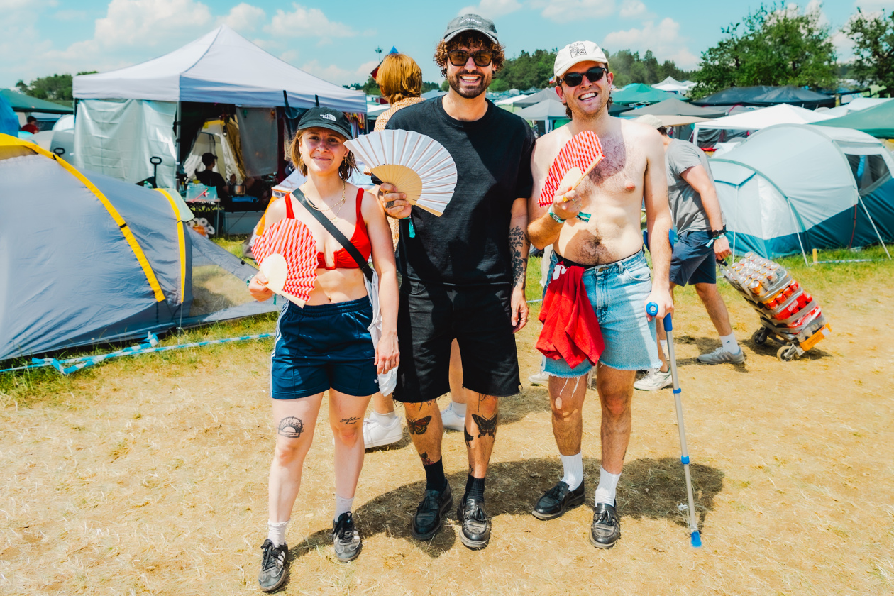Als hätte die erste Hitzewelle nur auf das Festival gewartet: Twenty One Pilots, Kraftklub, The Offspring u.v.a. bringen sich in Stellung. – Fächer-Gang