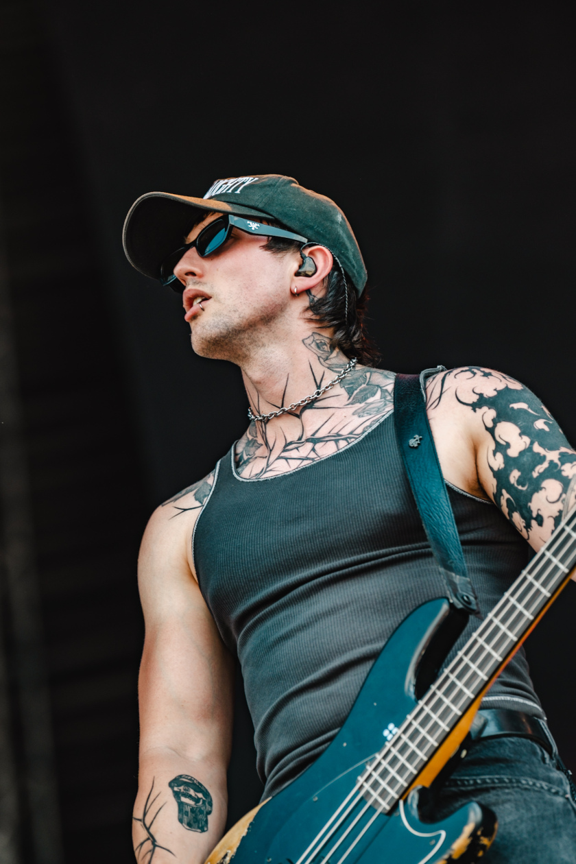 Erst Gluthitze, dann Evakuierung. Es ging turbulent zu am ersten Festivaltag. Twenty One Pilots, Kraftklub, The Offspring u.v.a. bringen sich in Stellung. – Grandson.