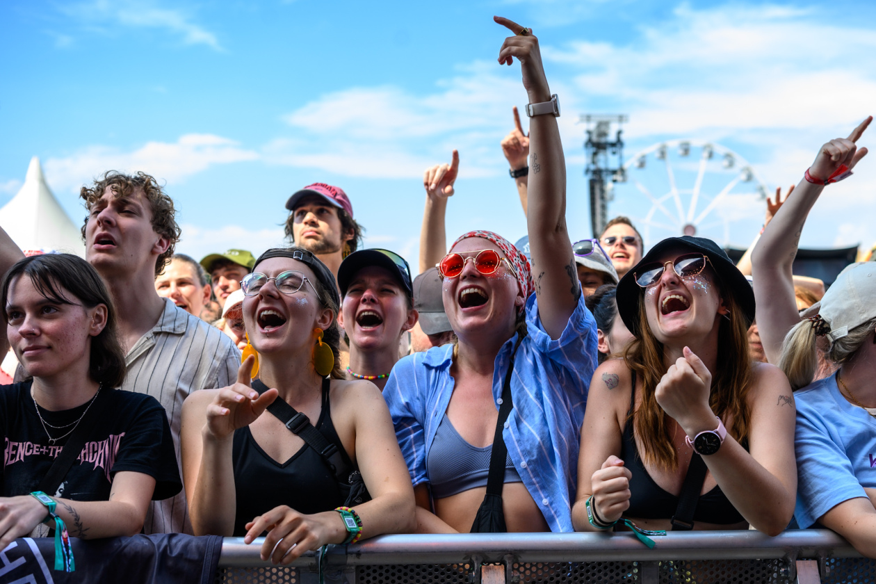 Erst Gluthitze, dann Evakuierung. 2026 ging es im Süden turbulent zu. – Kaffkiez-Fans.