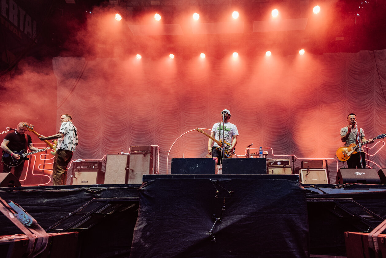 Rise Against Beatsteaks, Alligatoah, Nova Twins, Bosse, Sondaschule - das Festival auf der Eiswiese geht steil. – Beatsteaks.