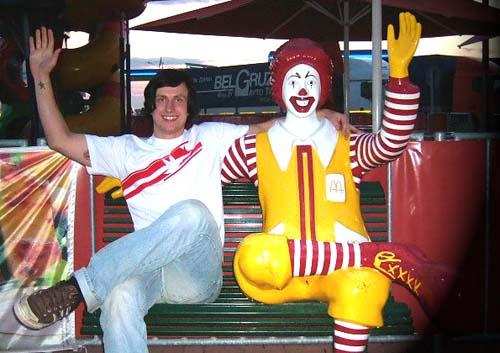 Mit Ronald.
