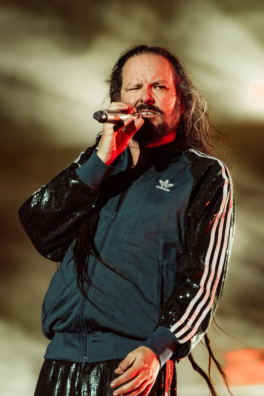 Korn, Amon Amarth, The 69 Eyes, Testament, Behemoth, Gene Simmons, Blind Guardian und ein bisschen Wacken-Schlamm. – … Jonathan Davis verloren?