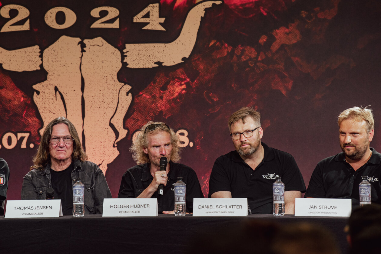 Korn, Amon Amarth, The 69 Eyes, Testament, Behemoth, Gene Simmons, Blind Guardian und ein bisschen Wacken-Schlamm. – Thomas Jensen (li.) und Holger Hübner (re.).
