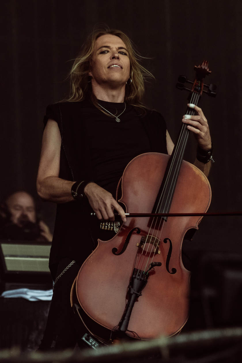 Regen und Kälte zum Festivalstart - aber alle sind parat: Wackööön! – Apocalyptica.