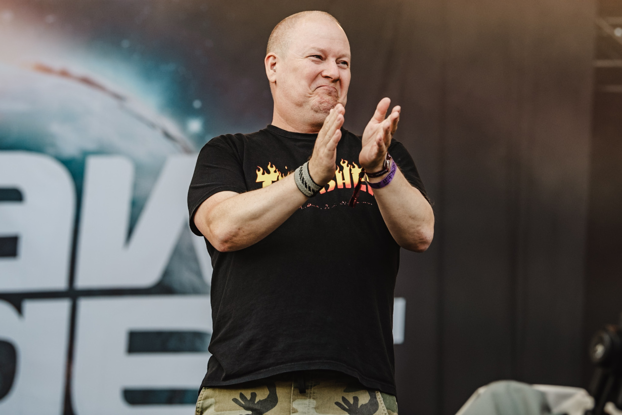 Regen und Kälte zum Festivalstart - aber alle sind parat: Wackööön! – Clawfinger.