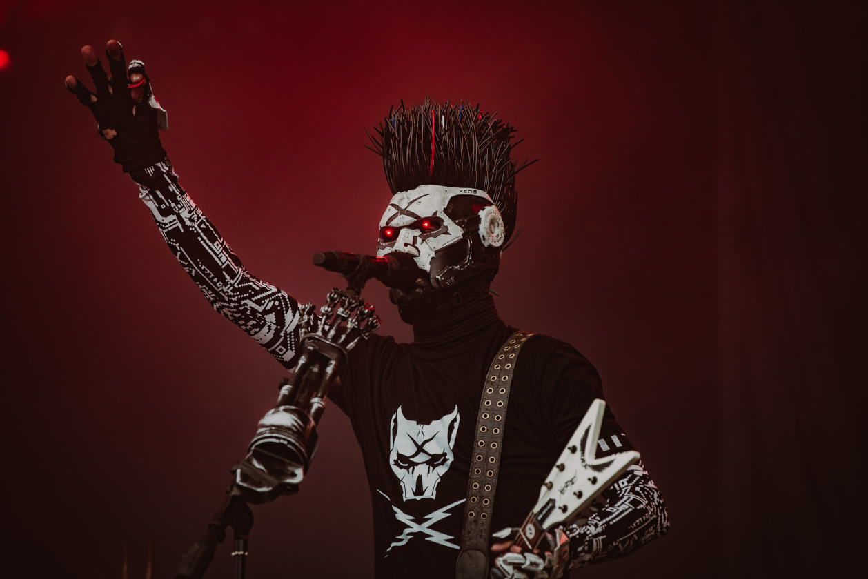 Regen und Kälte zum Festivalstart - aber alle sind parat: Wackööön! – Static-X.