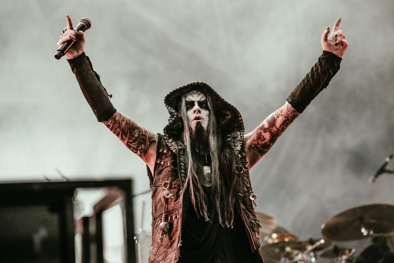 Galerie, Teil zwei: Und weiter gehts auf dem Acker mit Papa Roach, Dimmu Borgir, Fear Factory u.v.a.! – Dimmu Borgir. 