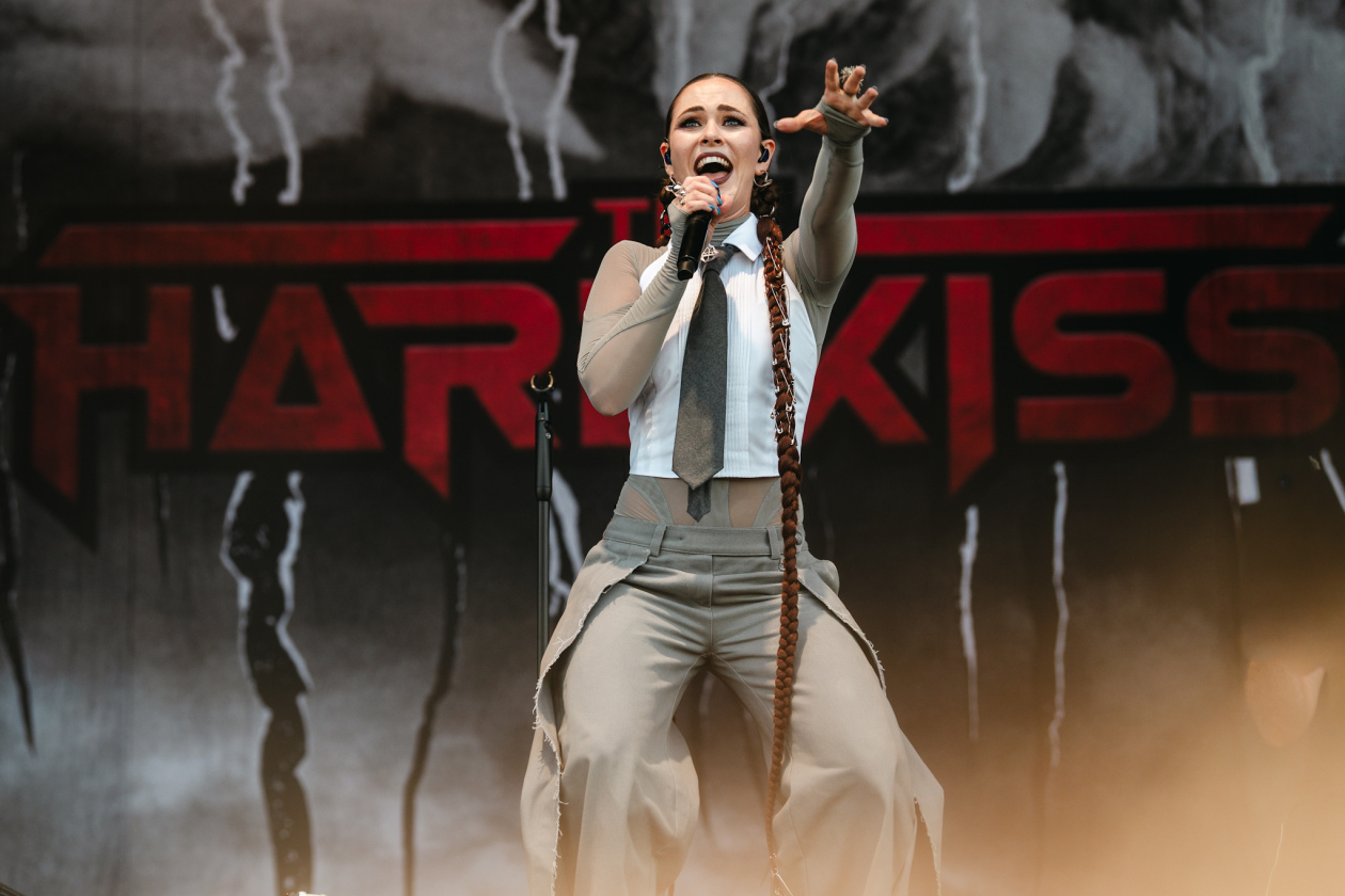 Die 35. Ausgabe des größten Metal-Open-Airs der Welt läuft. Unter den gut 150 Bands sind auch Def Leppard, die erstmals beim Wacken auftreten. – The Hardkiss.