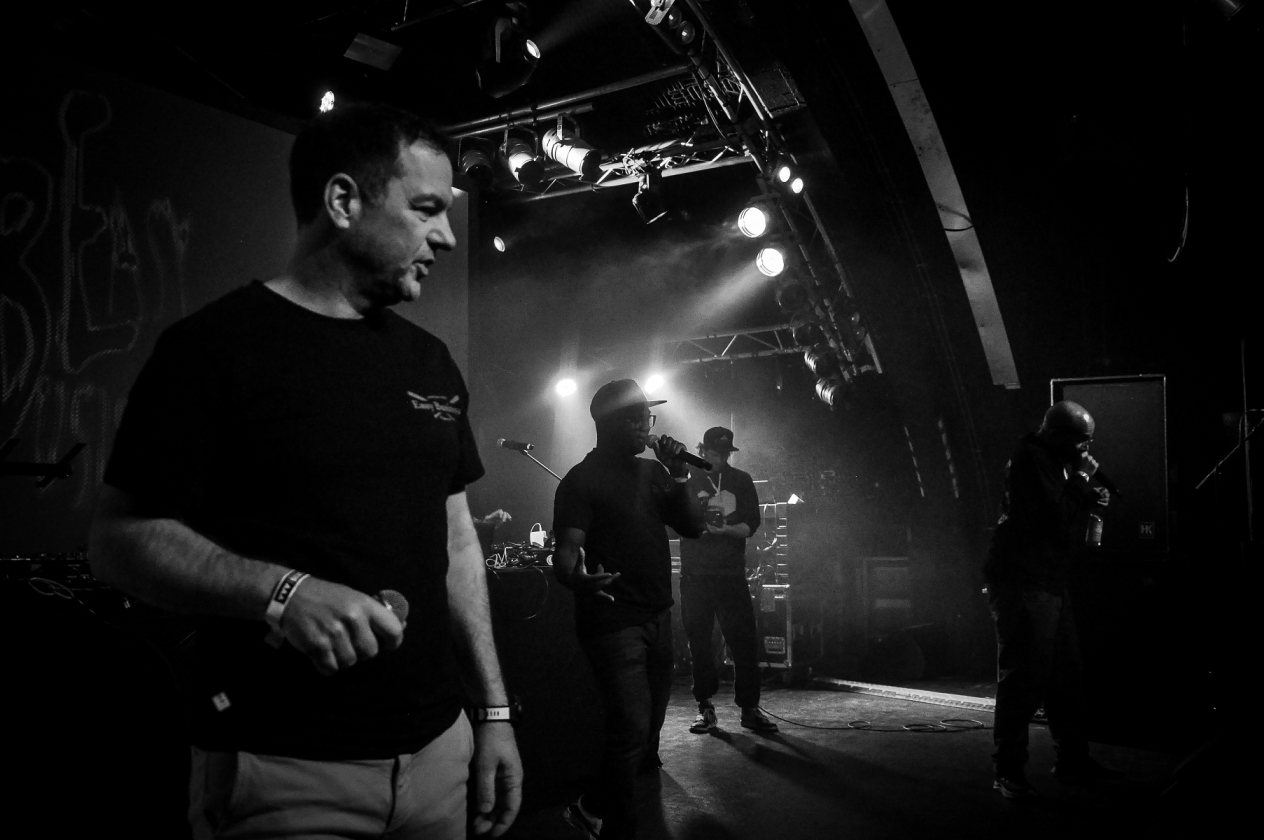 Hip Hop-Nostalgie pur mit Absolute Beginner, Der Tobi Und Das Bo, Doppelkopf, Easy Business u.v.a. – Easy Business.